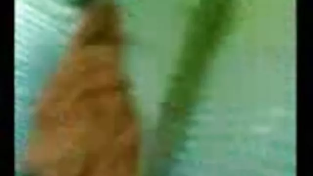 इसके बजाय, फिल्म ने एक blowjob और संकीर्ण छेद की पेशकश की