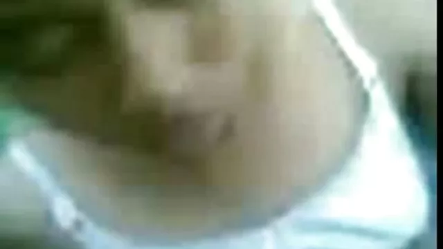 उस आदमी ने अपनी प्रेमिका का एक स्तन ले लिया