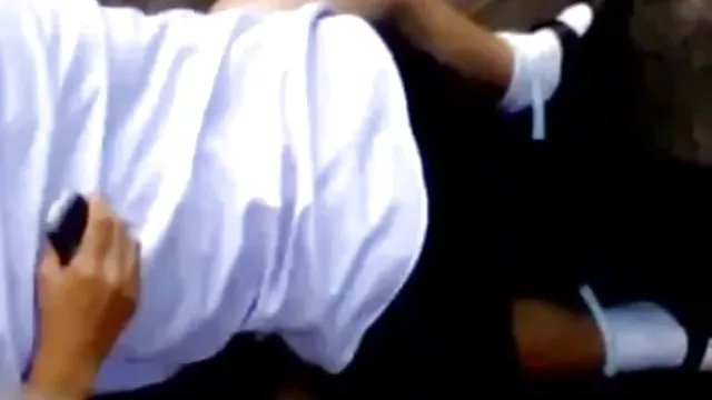 सो रही थी गोरा उसके मुँह में सह लेने के लिए