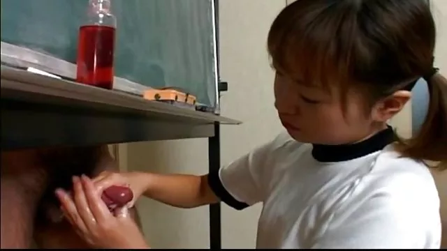 मोटे तौर पर मुंह में थप्पड़ मारा और गधे में गड़बड़