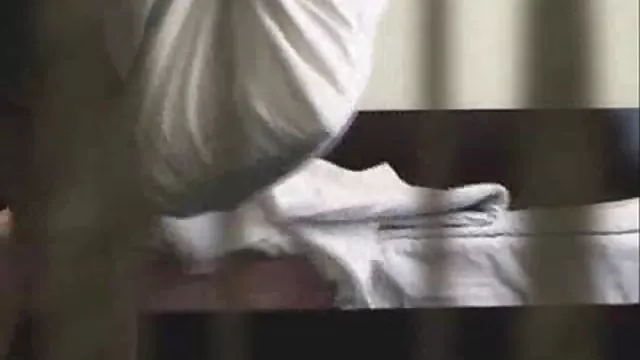 स्ट्रैपोनस मोज़ा में रेड इंडियन fucks
