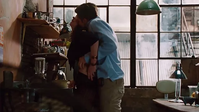 पत्नी को और जोर से चोदने को कहा