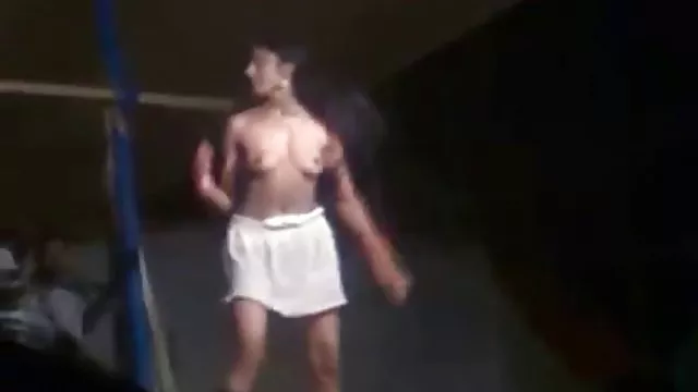 गधे में पहली बार दर्द होता है, लेकिन दस्ते में कामयाब रहे