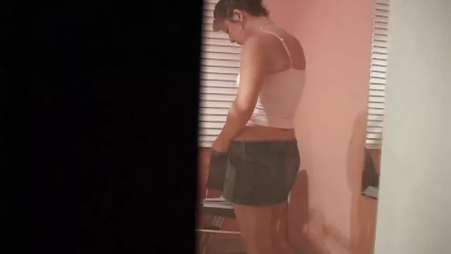 Danila, Ivan और Ksyuha ने तीन के लिए एक सुंदर तांडव का मंचन किया