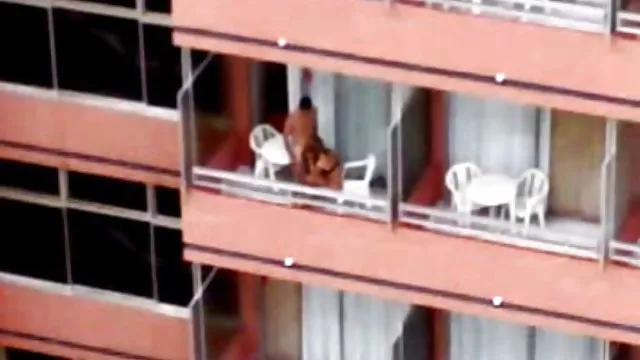 खूबसूरती से ओतालिज़ल ने अपनी माँ को कहा कि वह उसे नहीं डांटेगी