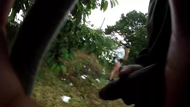 लौरा को ग्राहकों को चोदना बहुत पसंद है